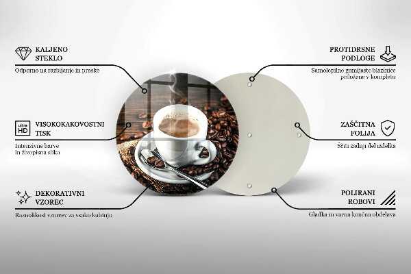 Tocător de bucătărie ceașcă și boabe de cafea