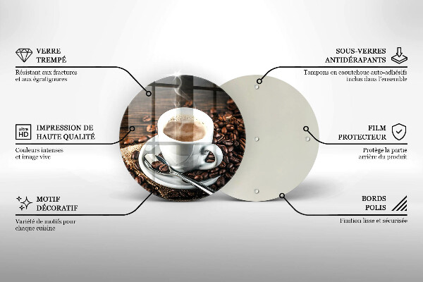 Tocător de bucătărie ceașcă și boabe de cafea