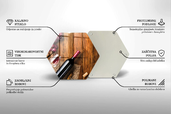 Tocător din sticlă O sticlă de vin roșu