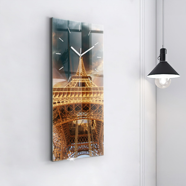 Ceas vertical de perete din sticlă Turnul Eiffel pe fundalul norilor