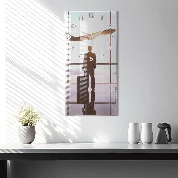 Ceas vertical de perete din sticlă Omul la aeroport
