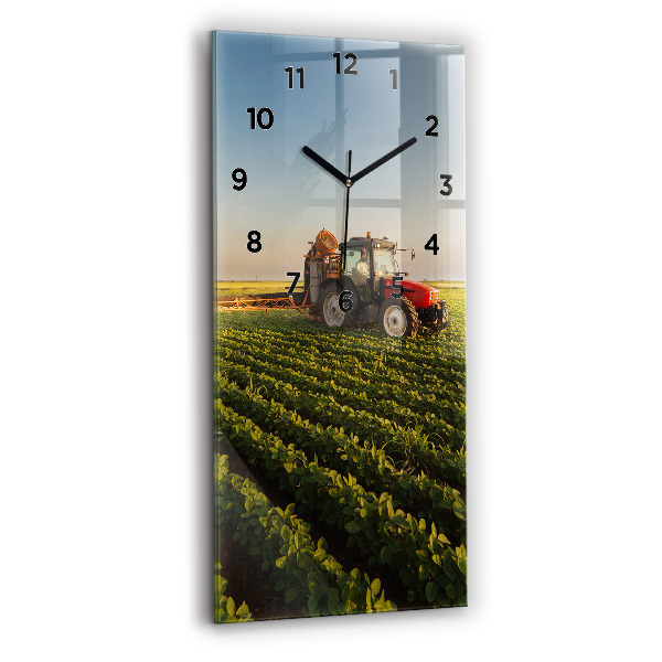 Ceas vertical de perete din sticlă Tractor într-un câmp agricol