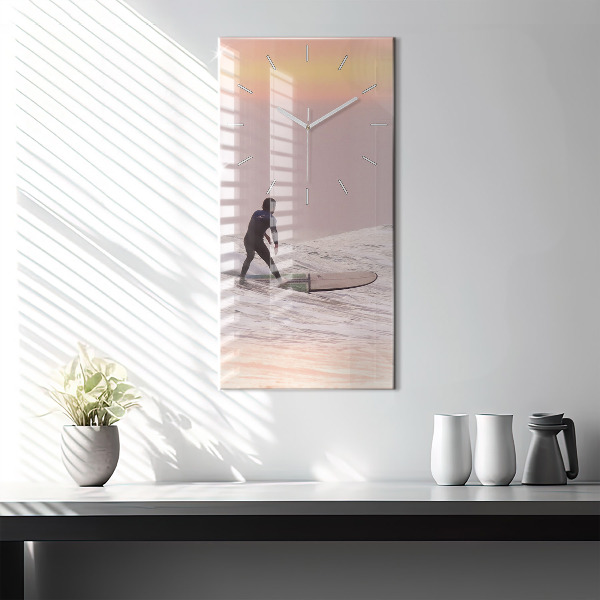 Ceas vertical de perete din sticlă Surfer în Hawaii