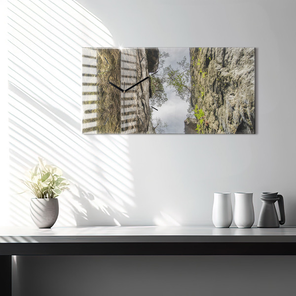 Ceas orizontale de perete din sticlă Oraș rock din Republica Cehă