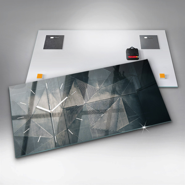 Ceas orizontale de perete din sticlă Triunghiuri abstracte metalice