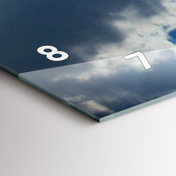 Ceas orizontale de perete din sticlă Steagul polonez pe cer