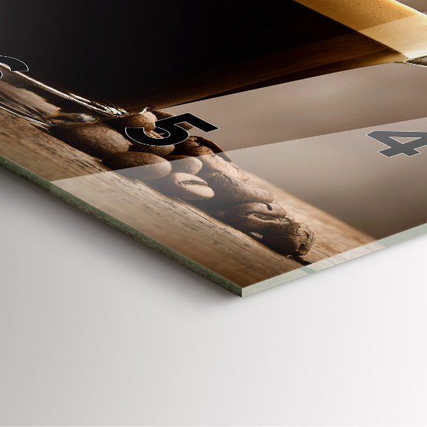 Ceas pătrat de perete din sticlă O cană de cafea