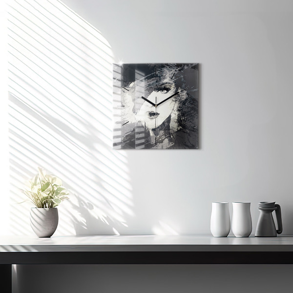 Ceas pătrat de perete din sticlă Femeie – acuarele