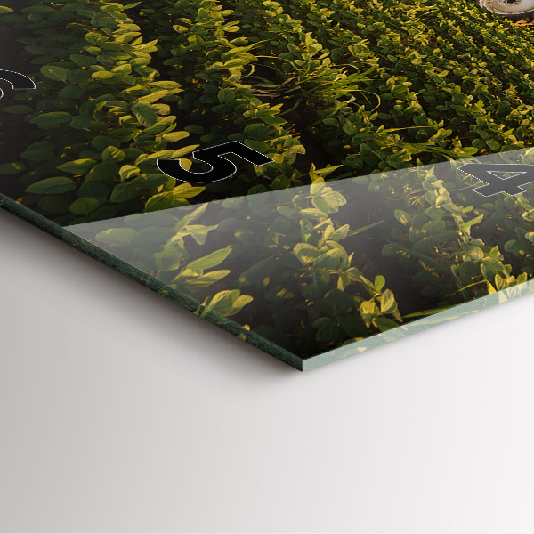 Ceas pătrat de perete din sticlă Tractor într-un câmp agricol