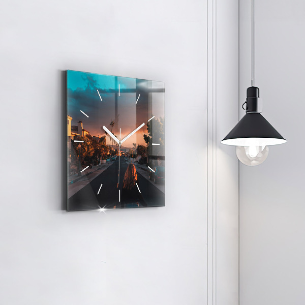 Ceas pătrat de perete din sticlă Femeie pe drum