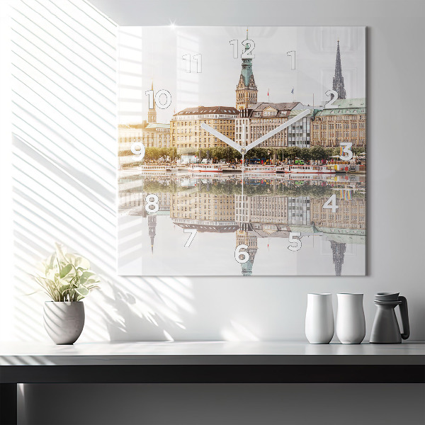 Ceas pătrat de perete din sticlă Râul Hamburg Germania