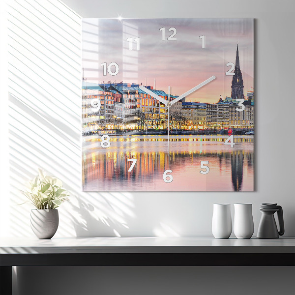 Ceas pătrat de perete din sticlă Alster în Hamburg