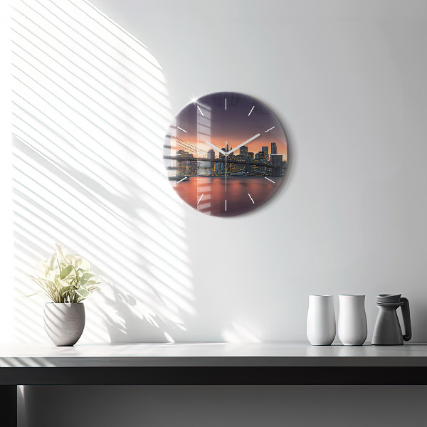 Ceas rotund de perete din sticlă East River din New York
