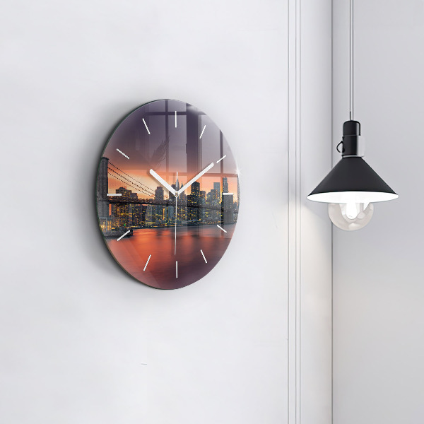 Ceas rotund de perete din sticlă East River din New York