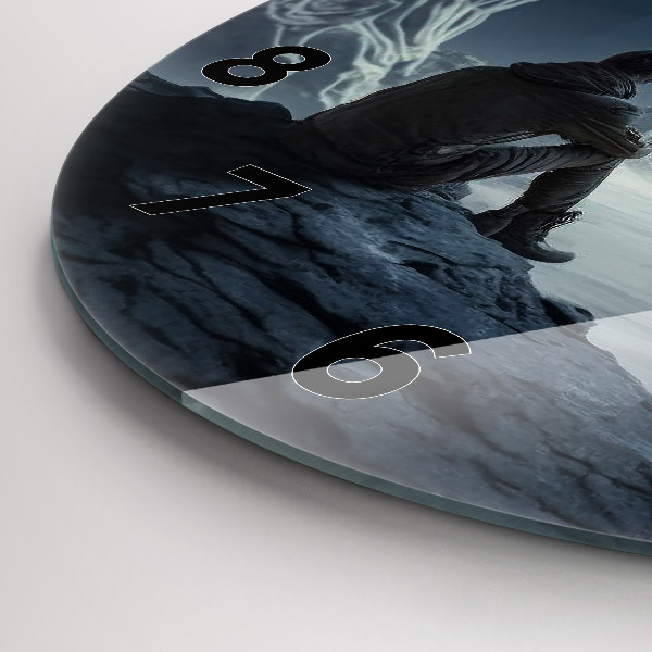 Ceas rotund de perete din sticlă Omul pe fundalul lunii