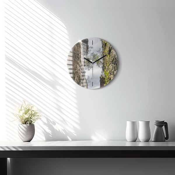 Ceas rotund de perete din sticlă Oraș rock din Republica Cehă